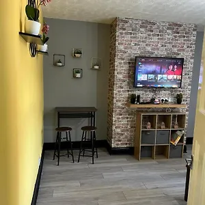 Apartment Nuns Moor Fully Equipped Kitchen Free Parking Netflix, Newcastle upon Tyne