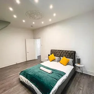 Apartment Lovely 1-bedroom Apartment, Free Street Parking, Newcastle upon Tyne